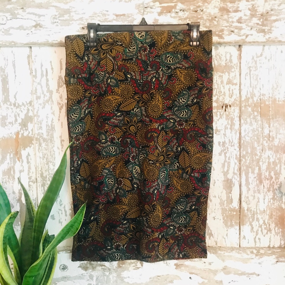 NWOT Lularoe Cassie skirt size MEDIUM